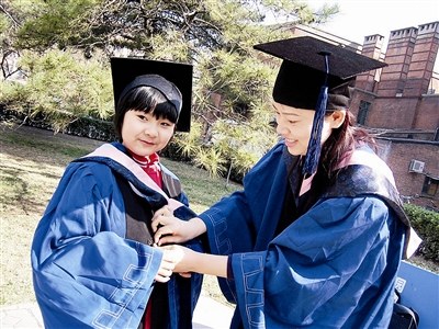 母女“博士” 母女“博士”