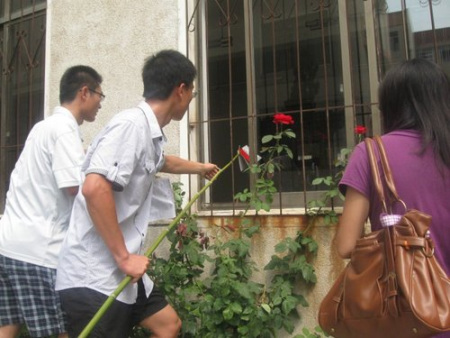 学生想办法占座 学生想办法占座