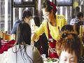 南京大学女硕士因单位关系复杂辞职改火锅店当服务员(图文)