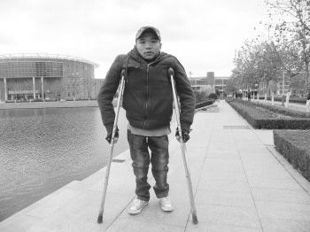 他叫龚涛，目前在滨医就读