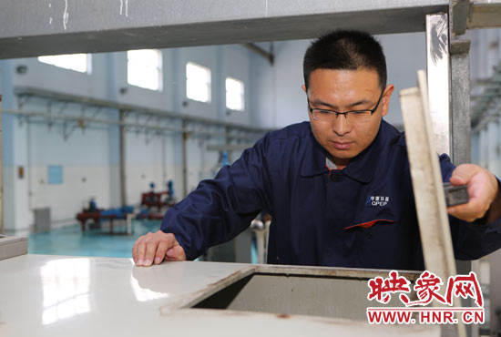 “很多时候，只有投入进去，才能发现其中的乐趣。”和笑天这样回忆。