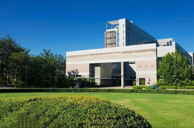 2019半岛在线注册报考人数过万的7所院校 20半岛在线注册我劝你慎重