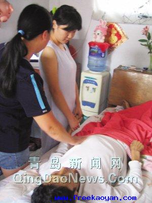 癌症父六次自杀 女儿为陪护放弃半岛在线注册(图)